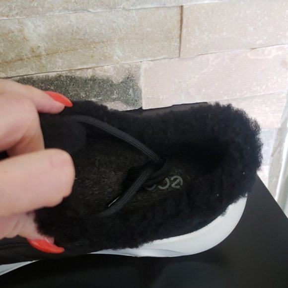 ECCO Chunky Women's Sneaker - Picture 6 of 9